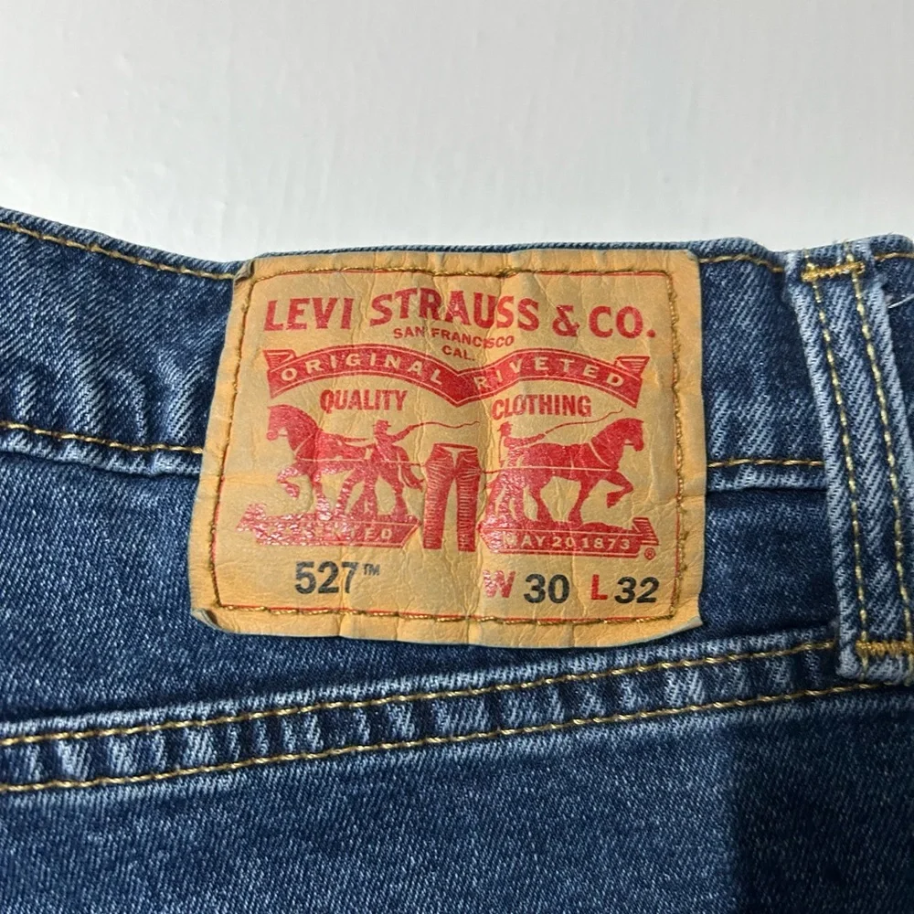 Levi’s 527 men’s‎ straight leg jeans, size 30/32